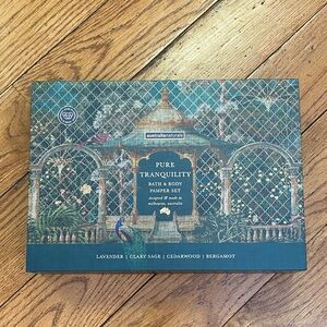 Australianaturals Pure Tranquility Bath & body pamper set.